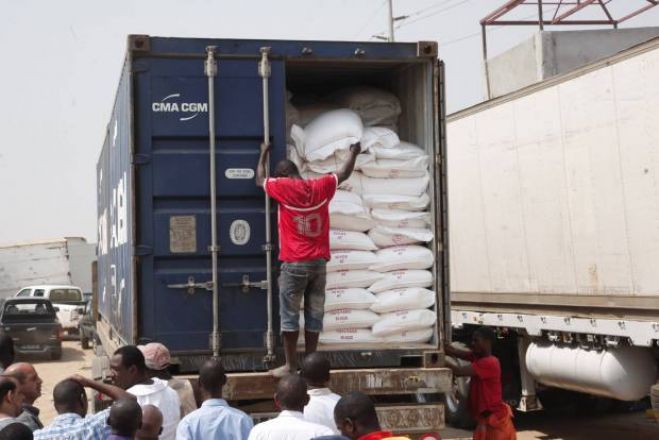 Angola inaugura primeira fábrica de moagem de farinha de trigo e corta 60% na importação