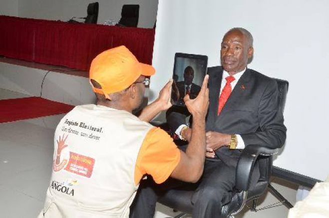 Denúncias de irregularidades no registo eleitoral em Angola
