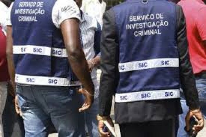 Agente do SIC flagrado a executar suposto delinquente em Luanda