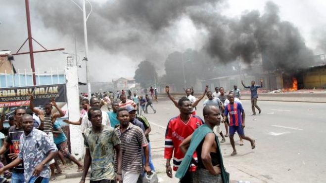Confrontos em aeroporto fazem 100 mortos na República Democrática do Congo
