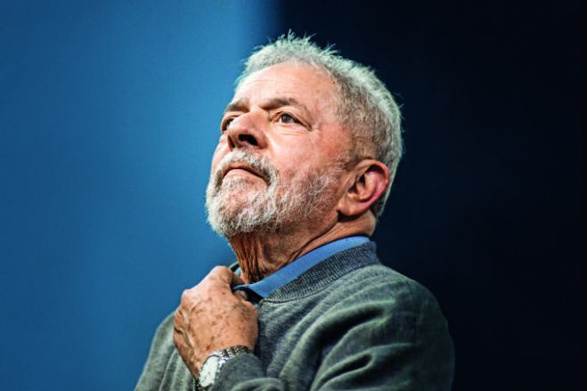 Juiz brasileiro manda soltar presos após 2ª instância, incluindo Lula