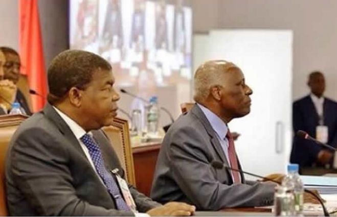 Ex-Presidente José Eduardo dos Santos volta a dirigir reunião do MPLA