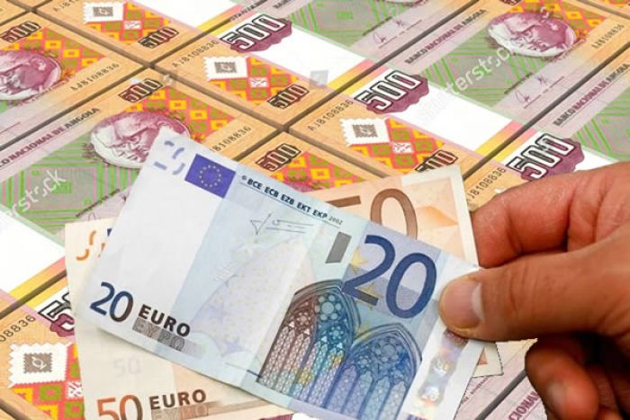Kwanza angolano valoriza-se face ao euro pela primeira vez este ano