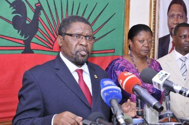 Posição do maior partido da oposição angolana foi manifestada pelo seu líder, Isaías Samakuva