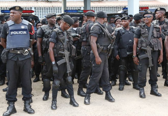Polícia alerta para cobranças ilegais para ingresso na corporação no Bengo
