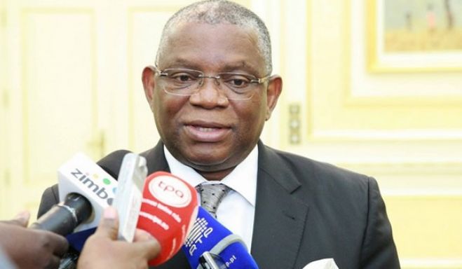 Crise financeira poderá levar a redução de pessoal na diplomacia angolana