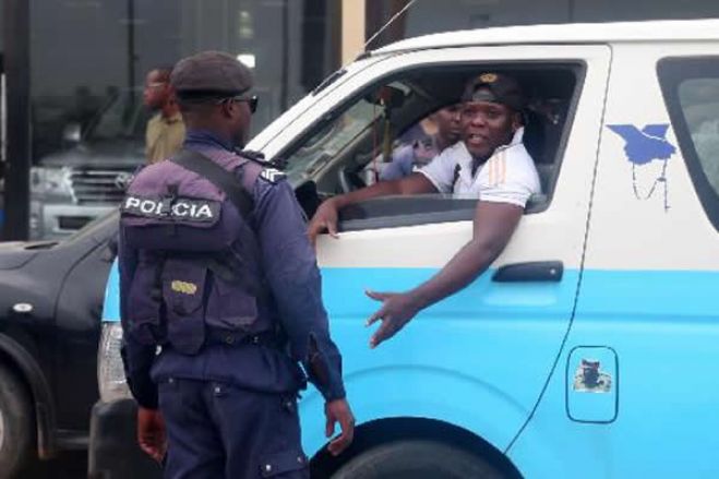 Associações de taxistas pedem “calma” aos associados e menos “excessos” à polícia