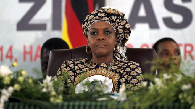“Grace Gananciosa”, “Gucci Grace” ou “Lady Macbeth”. A mulher que levou à queda de Mugabe