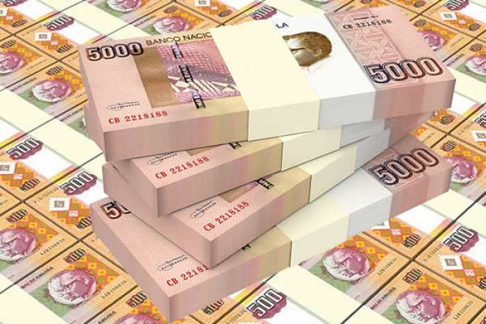Desvalorização do kwanza angolano para o euro acumula 36% em meio ano