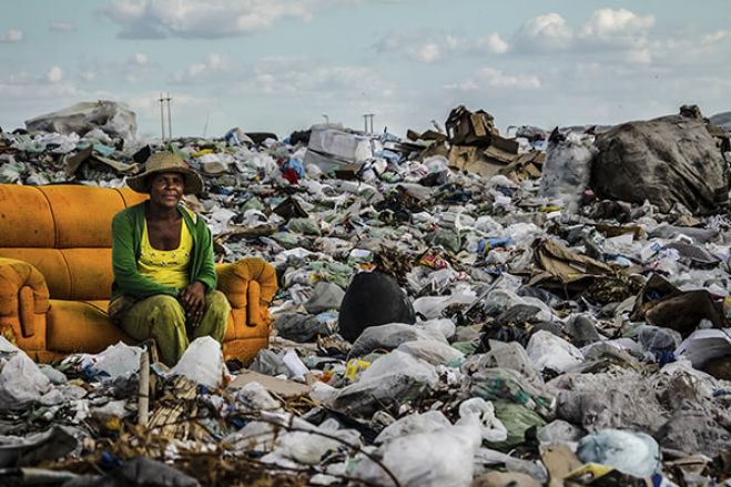 Governo gasta US$ 200 milhões por ano para gerir resíduos sólidos em Luanda