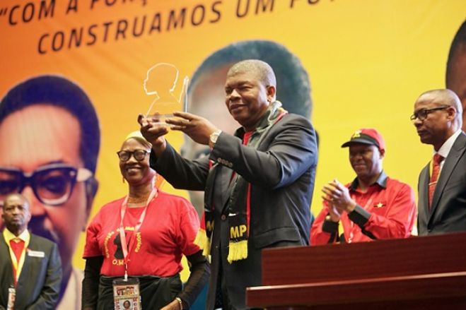 Moções de apoio confirmam a reeleição de João Lourenço como presidente do MPLA no VIII Congresso Ordinário