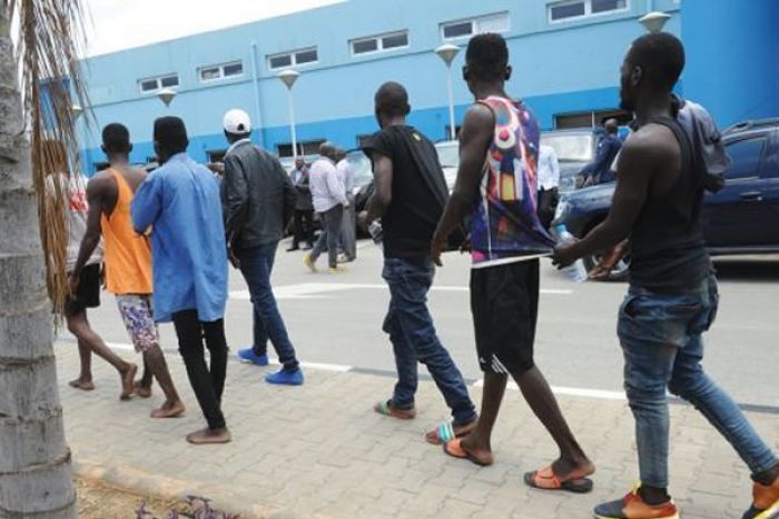 Polícia Nacional faz oito detenções em Luanda por atividades sexuais &quot;ofensivas&quot;