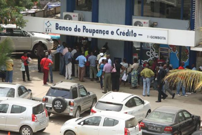 BPC reinicia venda de divisas a empresas e particulares