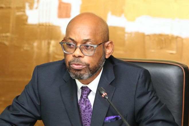 Ministro pede ética aos gestores das finanças públicas