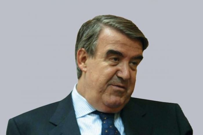 Ex-governador do Banco de Portugal renuncia ao banco angolano BAI Europa
