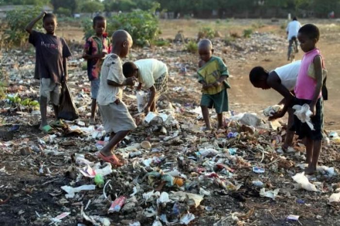 Governo angolano propoe-se erradicar pobreza extrema até 2030