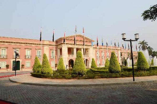 Palácio Presidencial de Luanda é local de trabalho para 56 pessoas