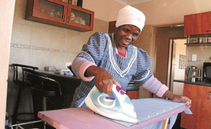 Empregadas domésticas angolanas queixam-se de maus tratos e discriminação
