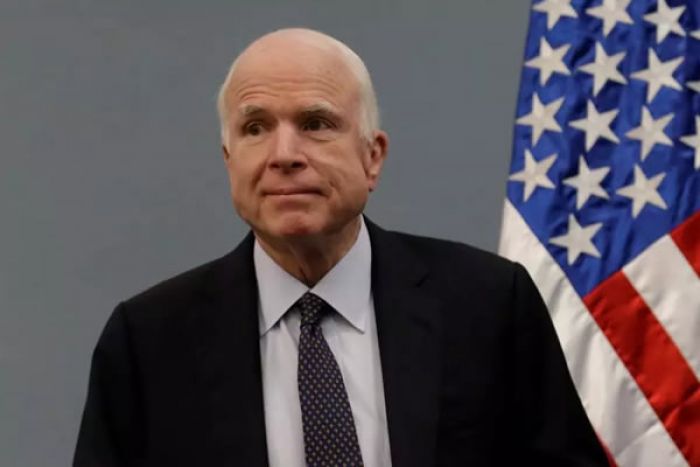 Morre o senador americano John McCain, aos 81 anos