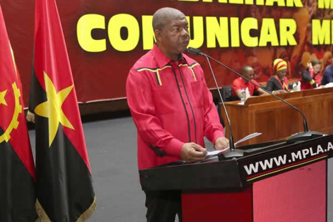 João Lourenço lamentou o facto de alguns partidos da oposição nunca votaram a favor do OGE