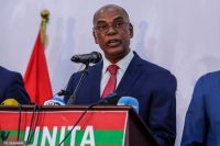 Crise económica de Angola tem &quot;natureza política&quot; ligando-a às eleições de 2022 - Líder da UNITA