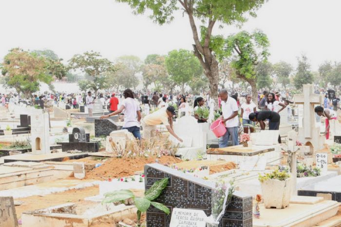 Luanda suspende atividades do Dia de Finados e idas aos cemitérios