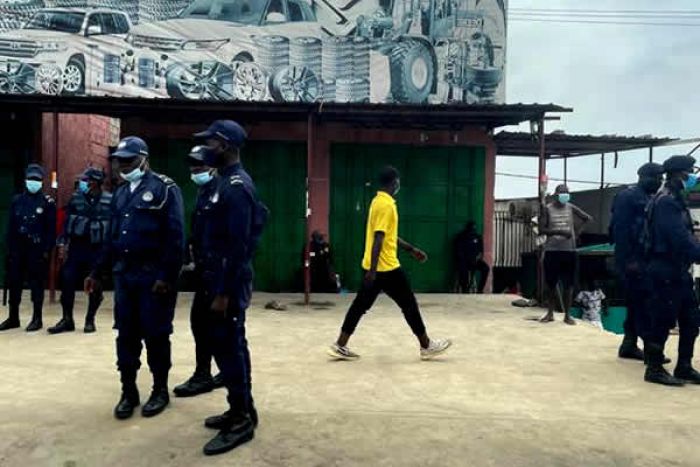 Polícia adverte para constrangimentos em avenidas de Luanda
