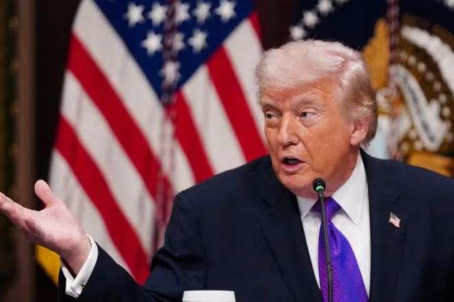 Trump garante que Governo de Cuba “vai cair muito em breve”