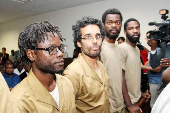 Julgamento de ativistas prossegue em Luanda esta segunda-feira