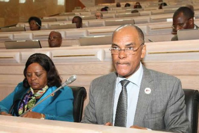 UNITA pede presença de PR no parlamento para responder a problemas de governação