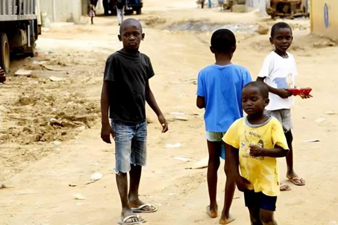 Governo da Namibia retira da rua 200 crianças com provável origem angolana