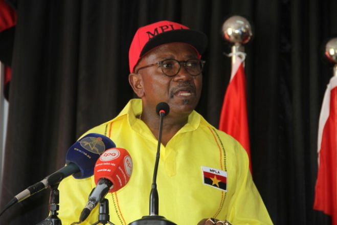 Nunca vou estar contra o camarada José Eduardo dos Santos - SG do MPLA