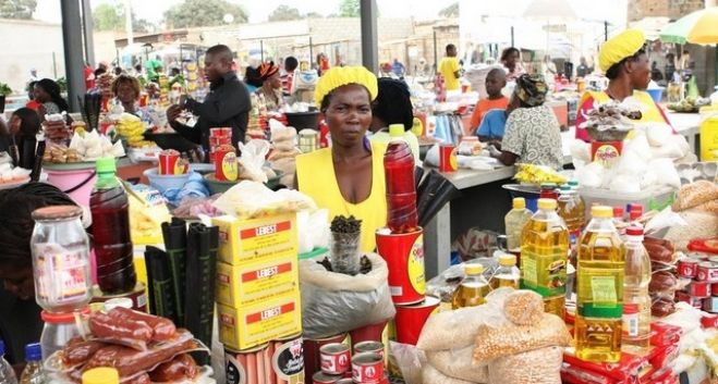 Preços de produtos básicos nos mercados informais de Angola disparam