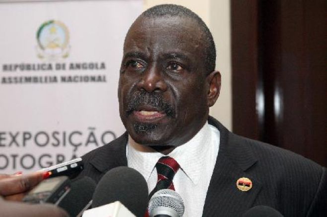 &quot;A história do 4 de Fevereiro está mal contada&quot; - Ngola Kabango