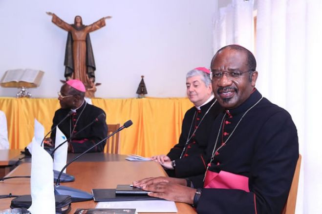 Igreja Católica pede fim aos monopólios que alimentam a miséria e o êxodo da juventude angolana