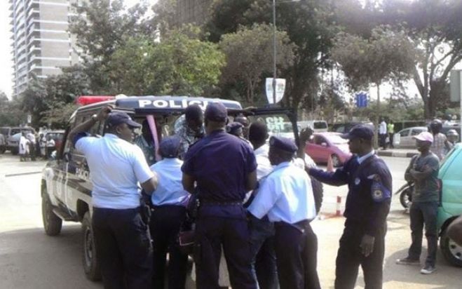 FLEC denuncia prisão de mais de dez ativistas cabindeses durante vigília em Cabinda
