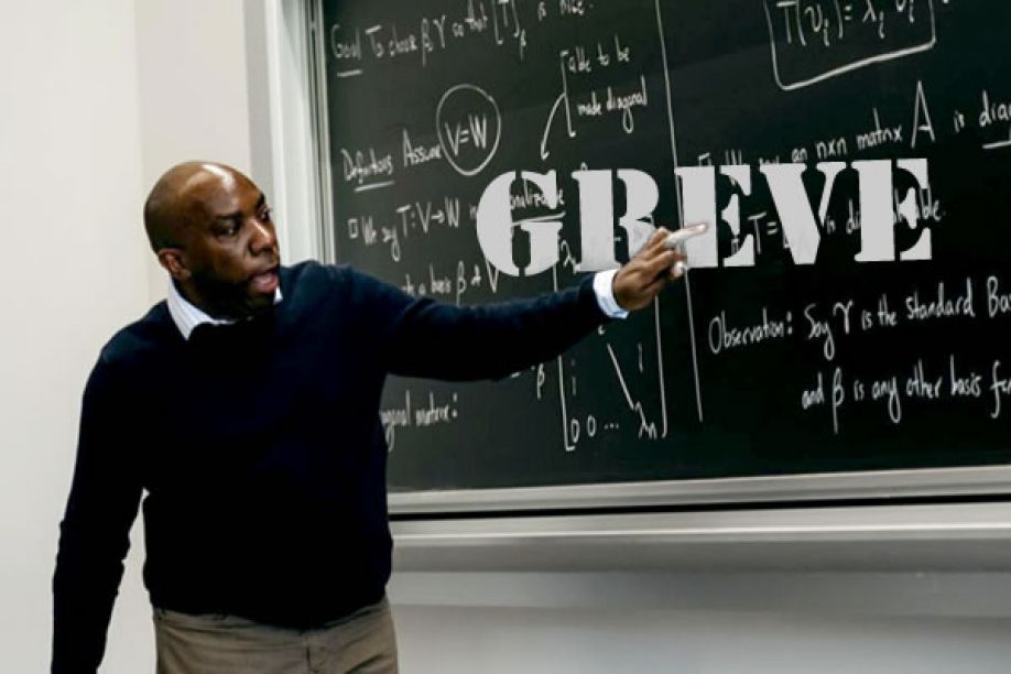 Professores angolanos iniciam na terça-feira segunda fase de greve