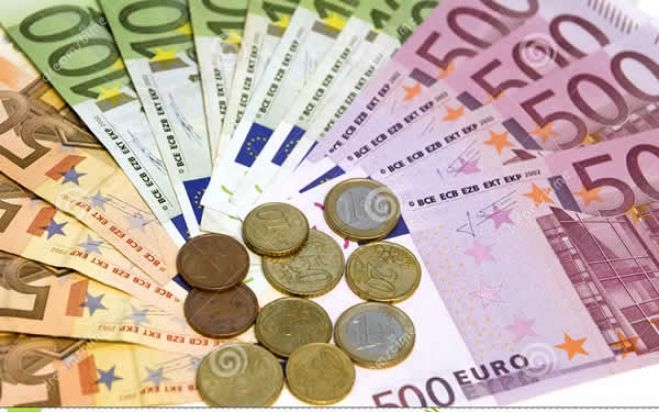 Bancos angolanos recebem hoje nova injeção de divisas em moeda europeia