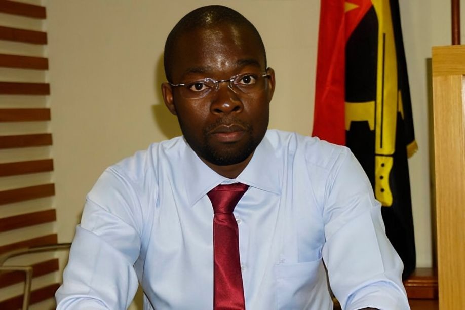 “A luta não violenta é o caminho mais adequado para Angola” - Domingos da Cruz