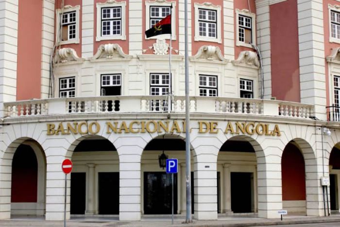 BNA aplica mais de 550 mil euros de multas a instituições financeiras
