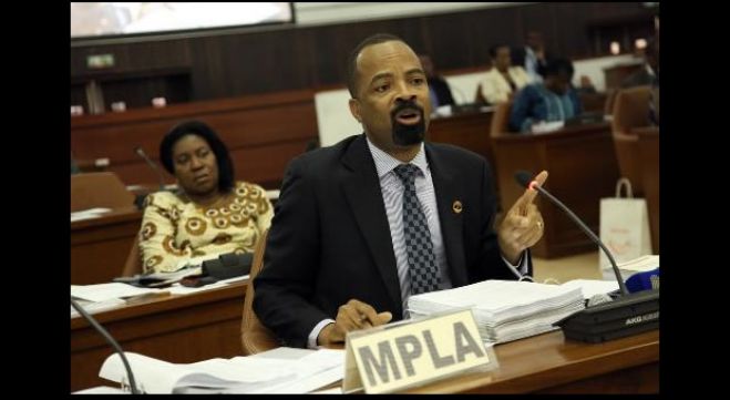 João Pinto: &quot;MPLA governa para todos os angolanos&quot;