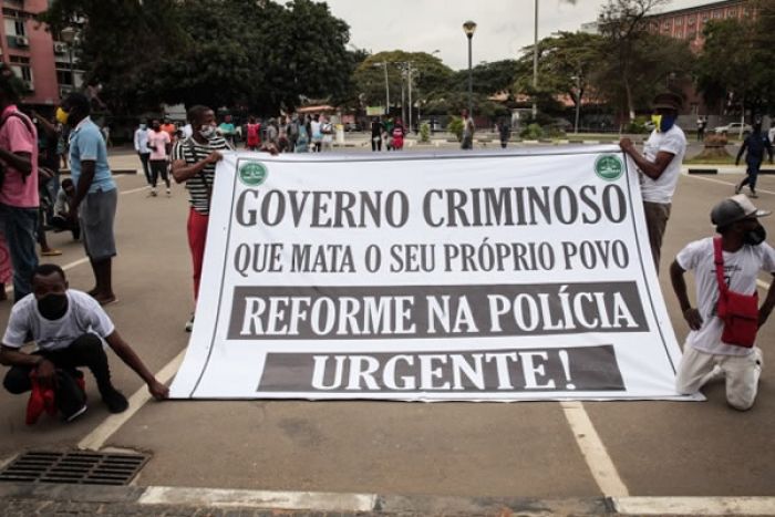 Jovens angolanos querem fim da “cultura do medo” e pedem polícia amiga dos cidadãos