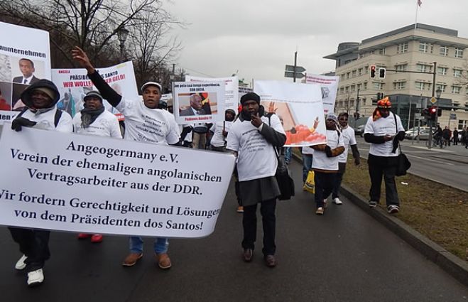 Trabalhadores angolanos da ex-RDA voltaram a manifestar-se em Berlim