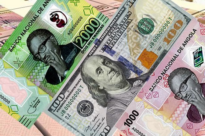 Preço do dólar e euro no mercado informal de Luanda reduz cada vez mais