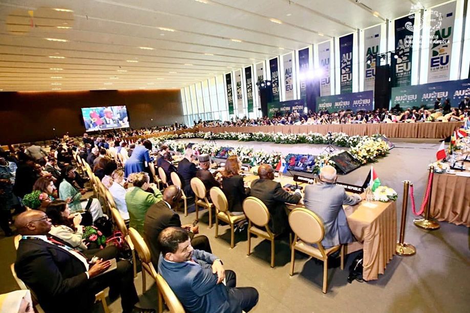 Cimeira União Africana–União Europeia em Luanda: Cooperação ou disputa estratégica por influência?