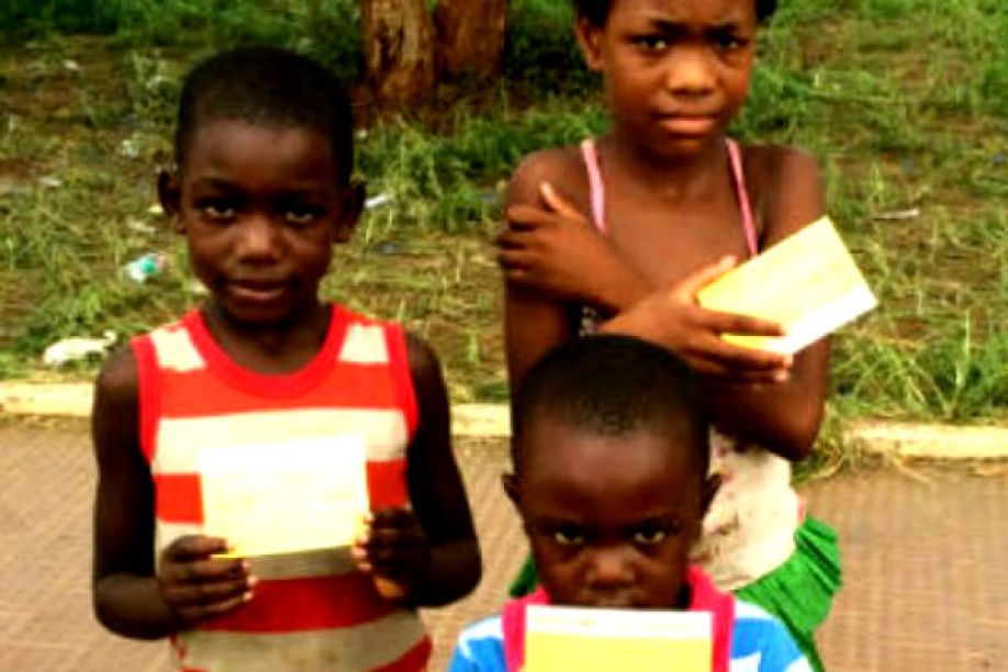 Desejo de riqueza e cura de impotência alimentam crimes sexuais contra crianças angolanas - estudo