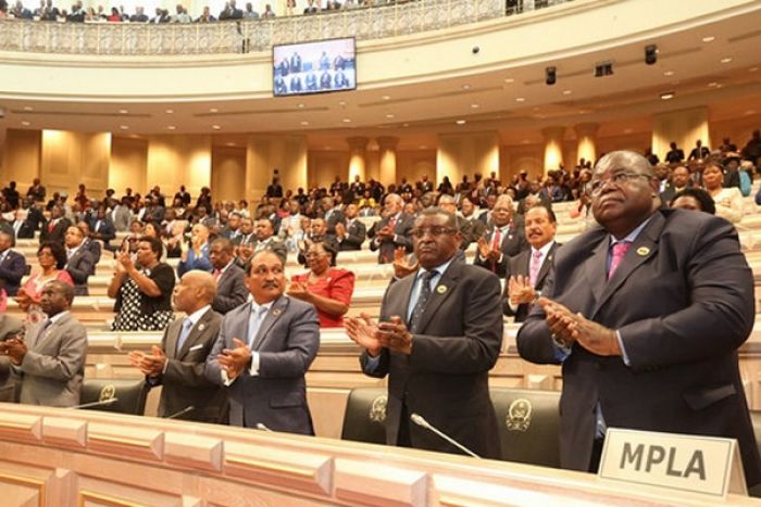 Parlamento angolano aceita novo Estado de Emergência