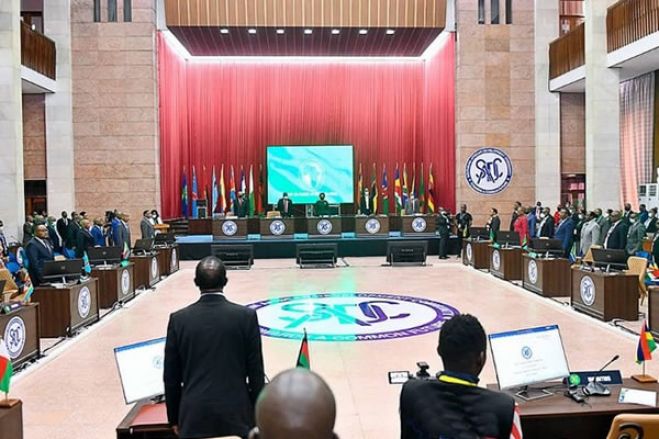 Angola assume presidência da SADC na cimeira de hoje em Luanda
