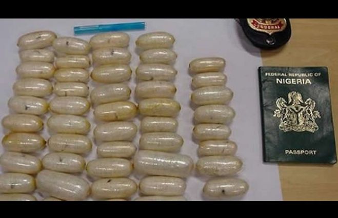 Polícia detém no Aeroporto 4 de Fevereiro cidadão nigeriano com droga no estômago