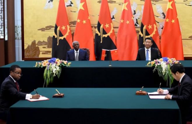 Governo chinês concede ajuda financeira &quot;confidencial&quot; a economia angolana